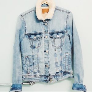 American Eagle Sherpa Lined Jean Jacket